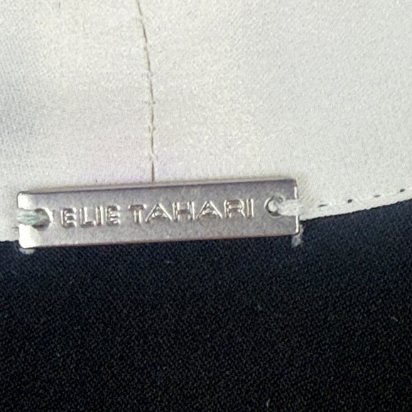 Elie Tahari 100% Silk Elegant Black White Black & Gray V-Neck Blouse Size Medium - Picture 3 of 13